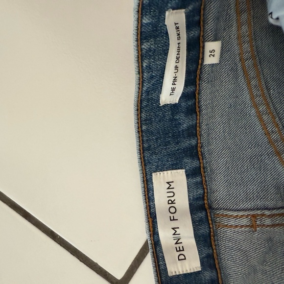 Denim Forum - The Pin-Up Denim Skirt - Picture 4 of 4